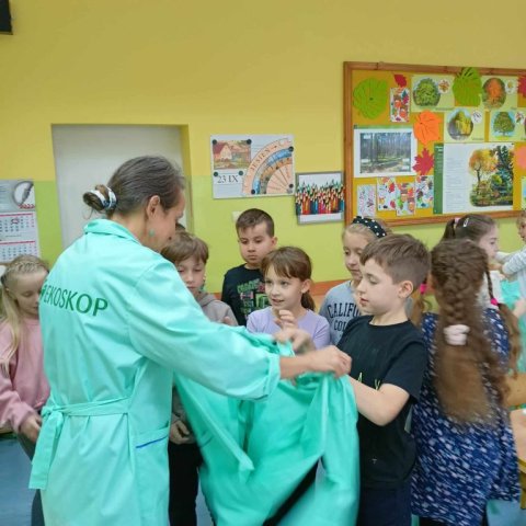 b_1024_768_0_00_images_2023_2024_Chmurka_Warsztaty_EKOSKOP_402615715_805928081335142_4453870621224060791_n